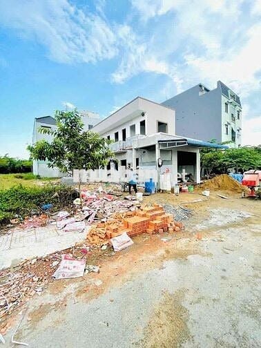 “Chủ ngộp cần bán gấp đất KDC Tân Đô, 105m², sổ hồng riêng, giá chỉ 1t