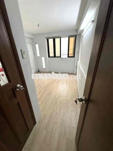 HẤP DẪN NHẤT TRUNG TÂM QUẬN 3 NHỈNH 3 TỶ - NGAY CÁCH MẠNG THÁNG TÁM .