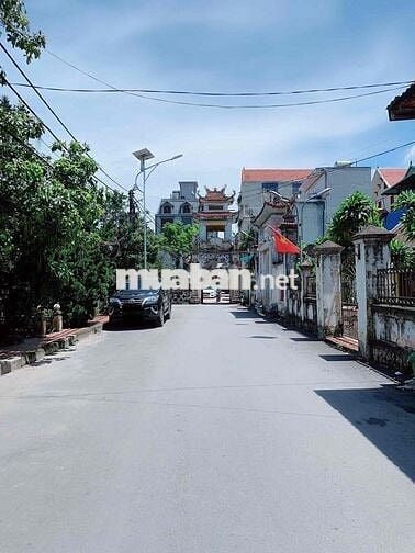 50m - Nhị Khê - Thường Tín , Ngõ Thông , ô tô chạy ầm ầm