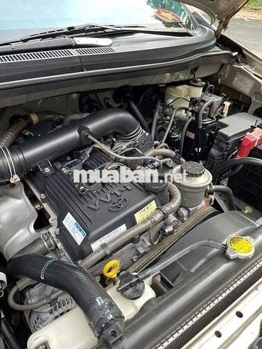 Cần bán gấp xe Toyota Innova 2013
