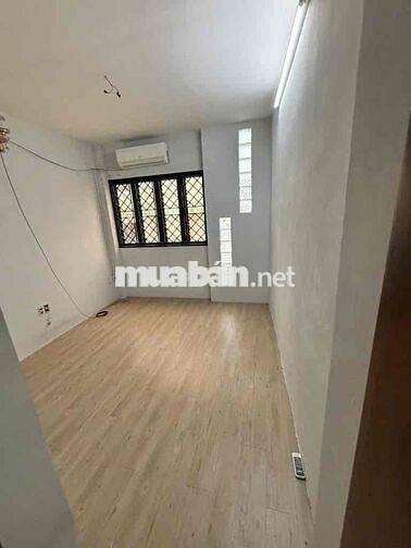 HẤP DẪN NHẤT TRUNG TÂM QUẬN 3 NHỈNH 3 TỶ - NGAY CÁCH MẠNG THÁNG TÁM .