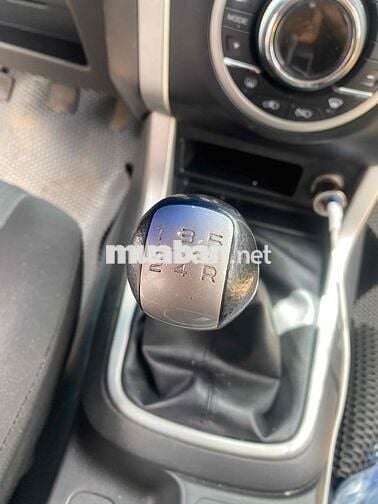 Isuzu Dmax 2015 LS 2.5 4x2 MT