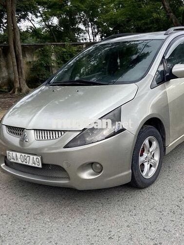 Mitsubishi Grandis 2005 – Máy số êm, xe sạch đẹp