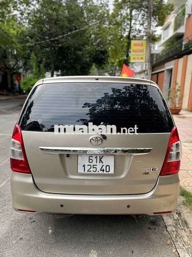 Cần bán gấp xe Toyota Innova 2013