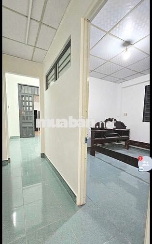 NHÀ HẺM XE HƠI 1 SẸC MẶT TIỀN HẺM 1886 HUỲNH TẤN PHÁT Ở BUÔN BÁN