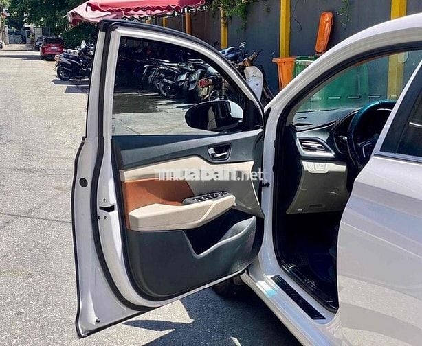Hyundai Accent 2024 1.4 MT bản đủ