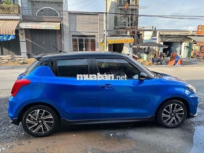 Suzuki Swift 2023 - 12600 km