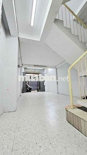 Cho thuê nhà hẻm xe hơi đường Lạc Long Quân P3 Q11