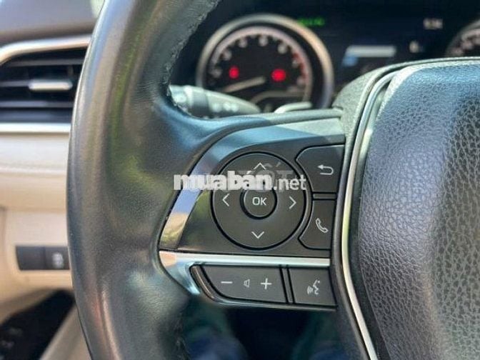 Toyota Camry 2024 2.5Q - 120000 km