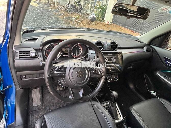 Suzuki Swift 2023 - 12600 km