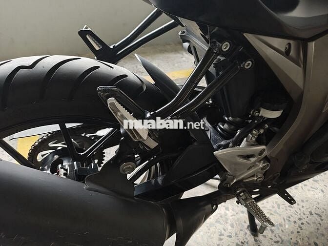 BÁN SUZUKI GSX-S150 CHÍNH CHỦ-GIÁ 27 TRIỆU (CÓ TL)