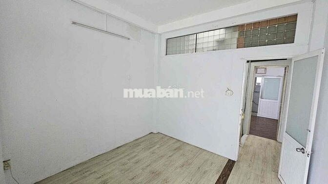Cho thuê nhà hẻm xe hơi đường Lạc Long Quân P3 Q11