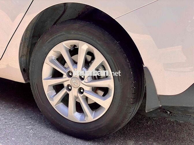 Hyundai Accent 2024 1.4 MT bản đủ