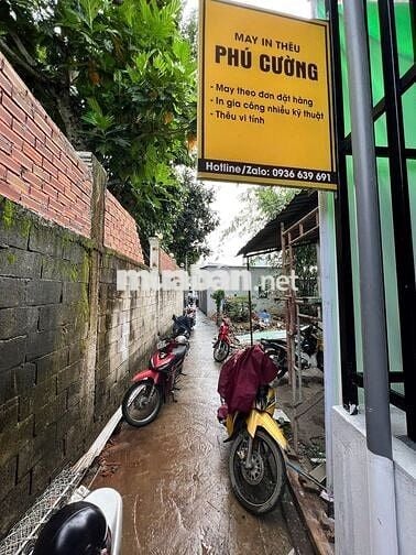 NHÀ XƯỞNG NGỘP CẦN BÁN -  VỊ TRÍ GẦN TRUNG TÂM