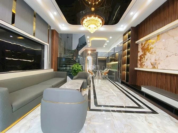 nhà mặt tiền  đường phù đổng hướng đông
