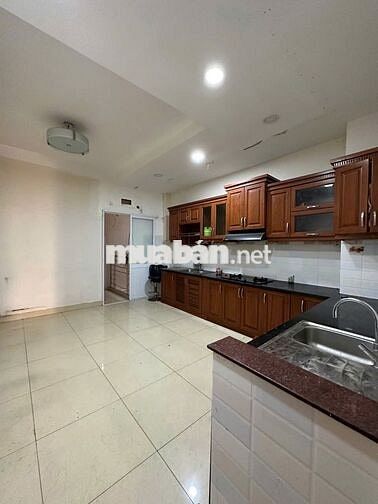 4 x 20 nhà 3 lầu phòng siêu rộng thoáng khách thuê đều mua đc nhà