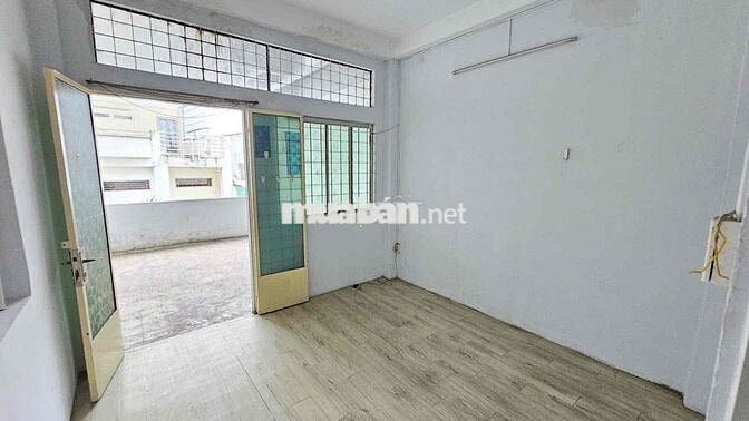 Cho thuê nhà hẻm xe hơi đường Lạc Long Quân P3 Q11