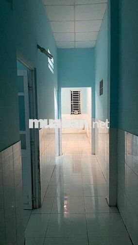 Cho thuê nhà C4, 100m2 , 2PN, 1WC, gần đường Vàm Ô, Cát Lái
