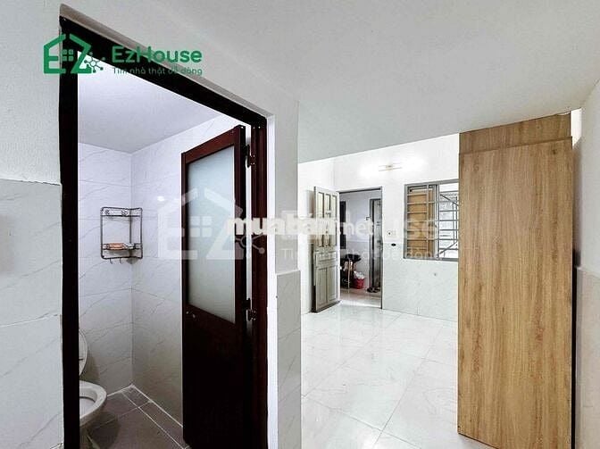 Phòng trọ duplex gác cao 1m8 cho thuê ngay Đại Học Văn Hiến chỉ 3tr8