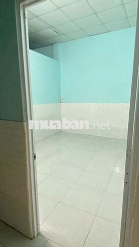 Cho thuê nhà C4, 100m2 , 2PN, 1WC, gần đường Vàm Ô, Cát Lái