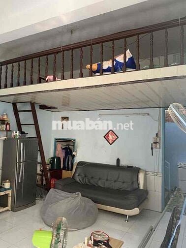 Căn hộ chung cư tập thể, 2PN, lầu 1, trung tâm Q10, 1,79 tỉ, shr