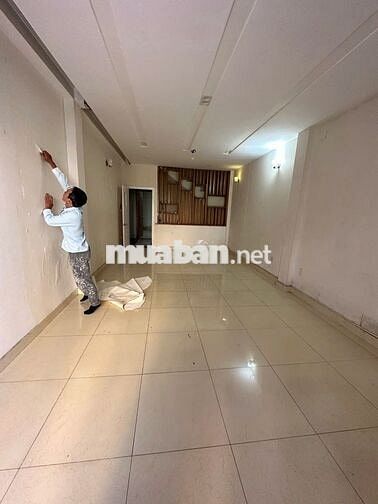 4 x 20 nhà 3 lầu phòng siêu rộng thoáng khách thuê đều mua đc nhà