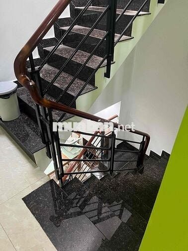 Cho thuê nhà nguyên căn Phan Văn Trị, Bình Thạnh 76m2, 4PN, 3NVS
