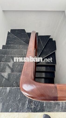 Nhà Đức Giang 32m2-5 tầng-3 p.ngủ-5.75 tỷ,ô tô, gần Bình Minh Garden
