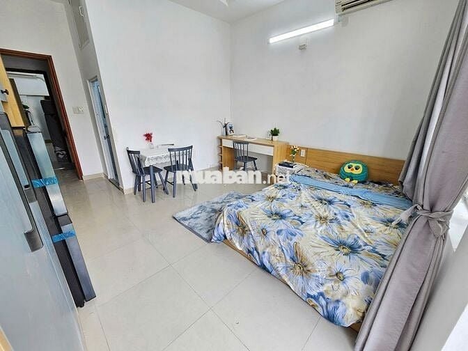 Phòng Ban công - Cửa sổ 45m2 Full NT Xịn Bùi Đình Túy gần ĐH Văn Lang