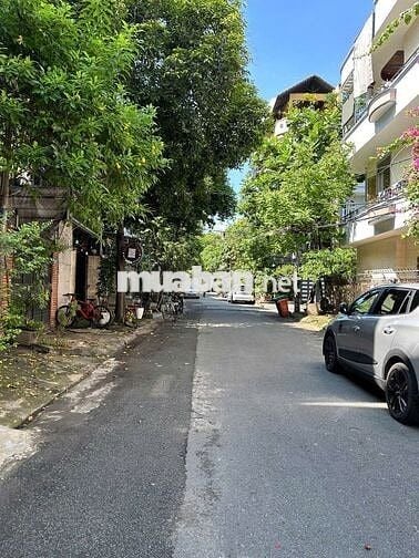 4 x 20 nhà 3 lầu phòng siêu rộng thoáng khách thuê đều mua đc nhà