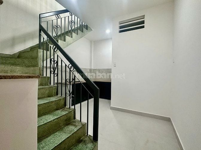 Cho thuê nhanh nhà mặt tiền 96 Trần Văn Kỷ Bình Thạnh
