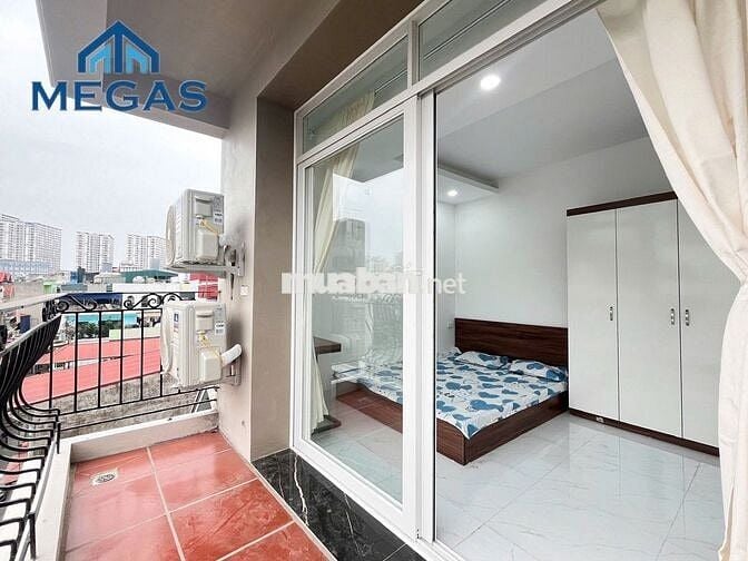 CHO THUÊ 2 NGỦ BAN CÔNG NGAY ĐƯỜNG PHẠM VĂN ĐỒNG, THÀNH PHỐ GIAO LƯU