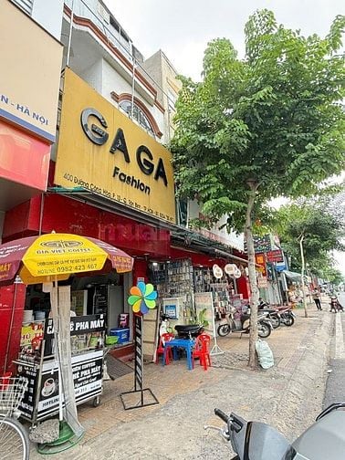 Bán nhà mặt tiền 400 đường Cộng Hòa, P.13, Q.Tân Bình, gần nhà ga T3