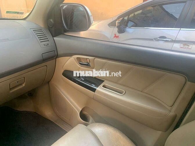 Bán fortuner 2013 số tự động, 1 chủ mua từ mới