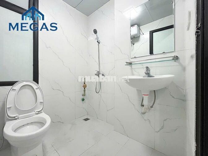 CHO THUÊ 2 NGỦ BAN CÔNG NGAY ĐƯỜNG PHẠM VĂN ĐỒNG, THÀNH PHỐ GIAO LƯU