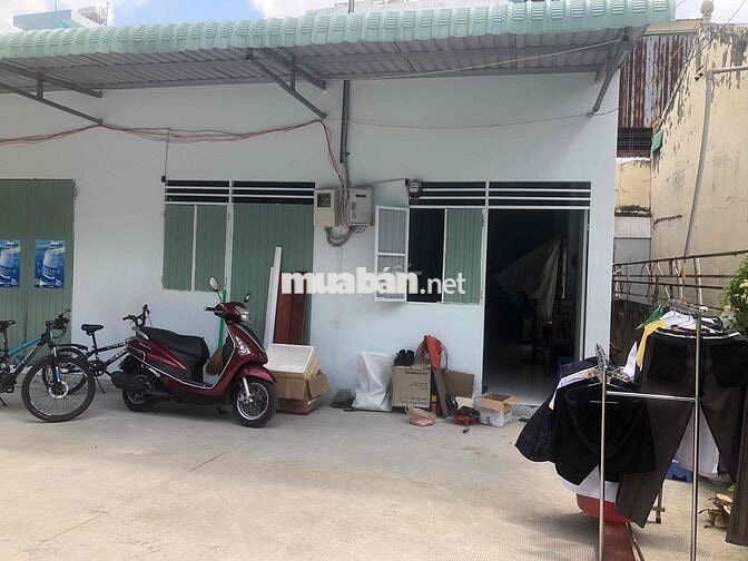 Cho Thuê nhà trệt nguyên căn hẻm xe hơi  quận 12