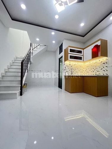 Nhà mới đẹp gần chợ phạm thế hiển.