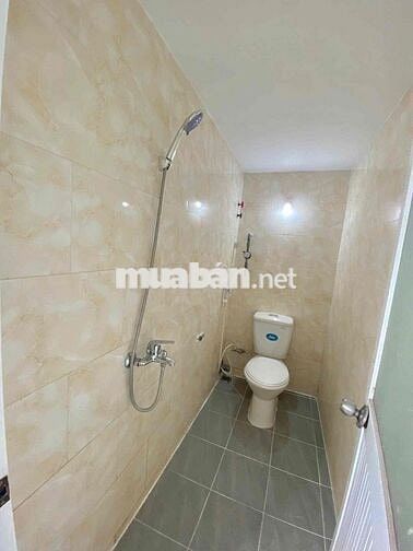 PHÒNG TRỌ GÁC NHỎ GIÁ RẺ CỬA SỔ TRỜI SẴN MÁY LẠNH NGAY AEON TÂN PHÚ