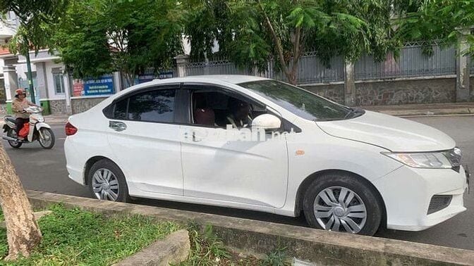 Honda City 2016 1.5 CVT - 100000 km