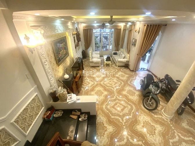 Nhà Xóm Đạo- HXT Thống Nhất -  6,7x 18 - 3 Tầng. Ngộp bank bán gấp