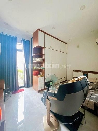 GIẢM SÂU 400 TRIỆU ĐẺ GIÁ 5TỶ6 TL BỚT LỘC BÁN CĂN BÙI THỊ XUÂN QUẬN 1 