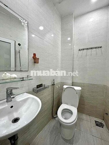 CĂN HỘ 25m2 MỚI NHƯ ẢNH HỖ TRỢ GIẢM KHI Ở LIỀN TRUNG TÂM QUẬN 10