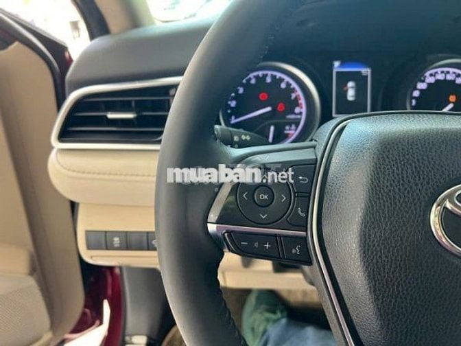 Toyota Camry 2021 2.0G – 45000km