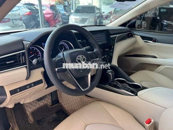 Toyota Camry 2021 2.0G – 45000km