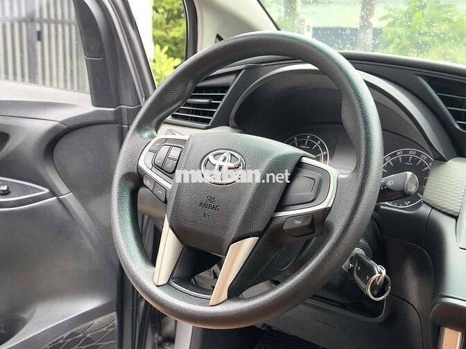 Toyota Innova 2017 2.0E xe zin tuyệt đối giá tốt