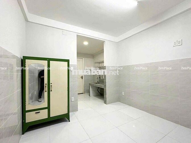 PHÒNG TRỌ SẠCH SẼ CÓ CỬA SỔ TRỜI SẴN MÁY LẠNH GẦN ĐẠI HỌC VĂN HIẾN