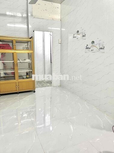 THUÊ PHÒNG TÂN BÌNH ( BẾP + WC RIÊNG)