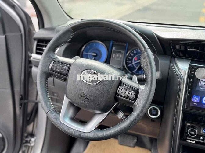 Toyota Fortuner 2021 2.4G 4x2AT
