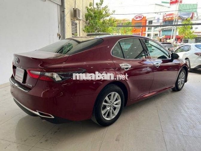 Toyota Camry 2021 2.0G – 45000km