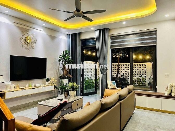 Bán nhà MT Trần Đại Nghĩa 9x14m 1 trệt 1 lầu giá 1.1 tỉ, SHR